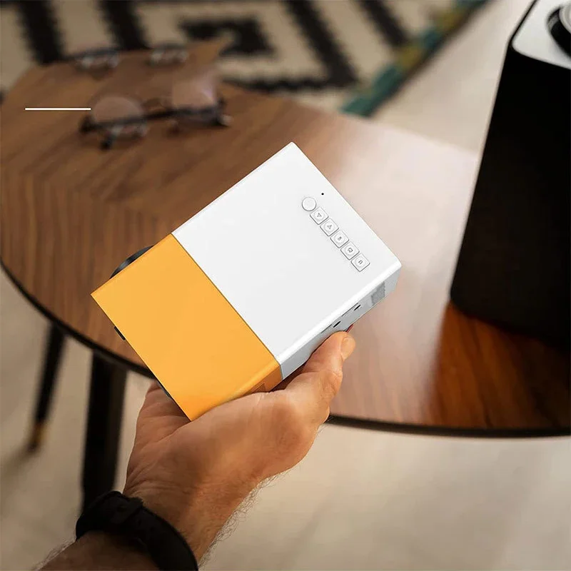 Mini proyector portátil YG300, memoria de Ultra alta definición, compatible con HDTMI, USB y SD, proyección de cine en casa, películas al aire libre - imagen 2