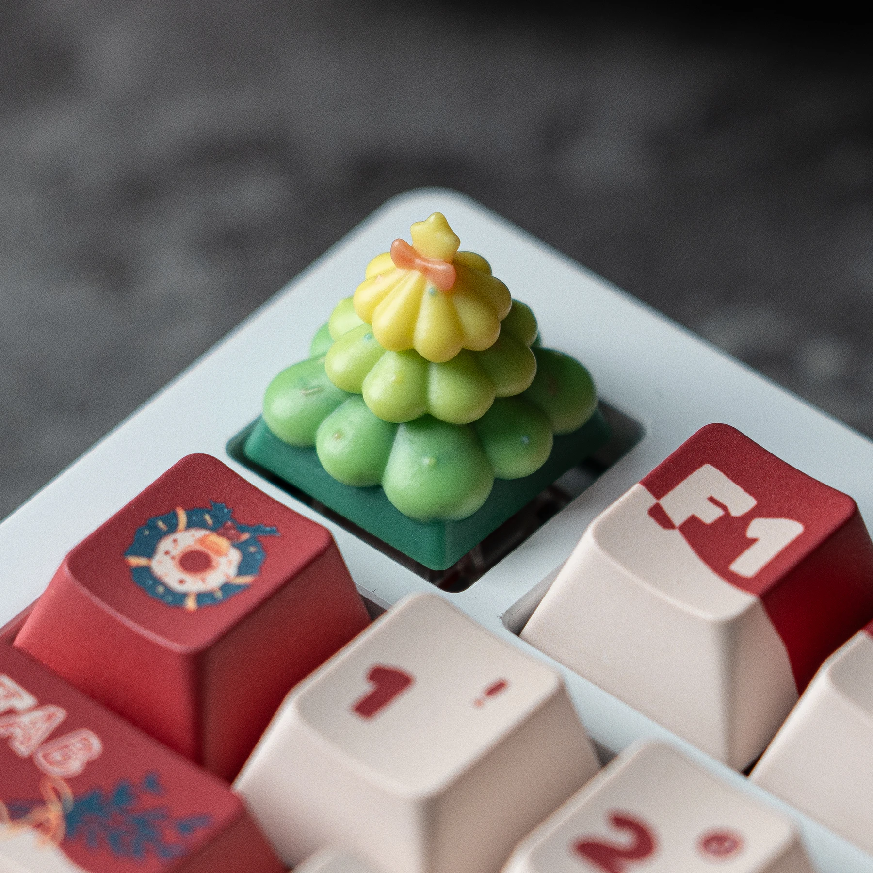 1 unidad de teclas artesanales bonitas, estilo navideño de Halloween, teclas personalizadas de resina hechas a mano para teclado mecánico, accesorios para teclas - imagen 2