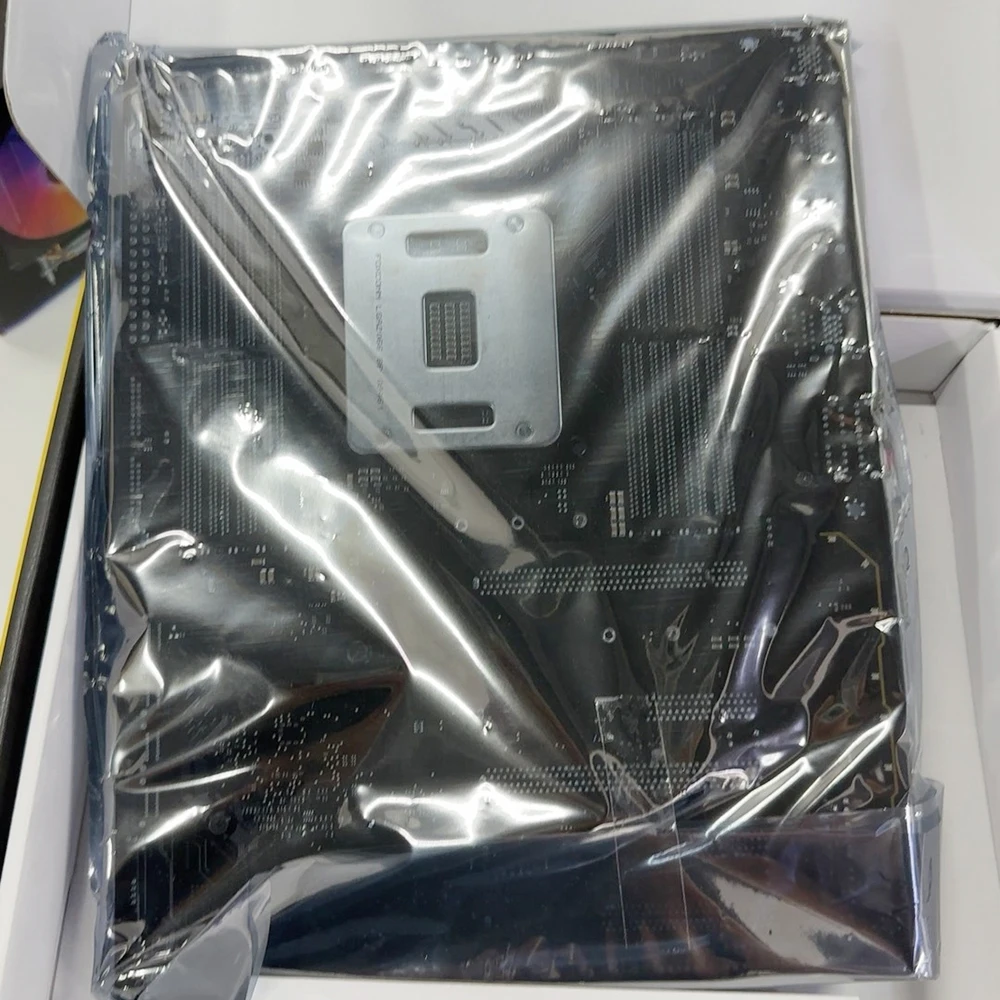 Nueva placa base para juegos X299 GA X299 UD4 Pro para Gigabyte LGA2066 8 * DDR4 256GB PCI-E 3,0 ATX - imagen 5