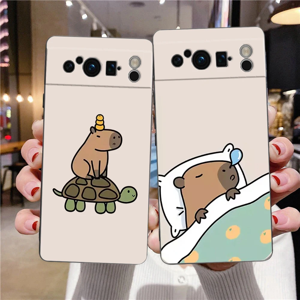 Bonita funda de teléfono Capybara para Google Pixel 9 8 7 6 Pro XL 8A 7A 6A TPU carcasa suave a prueba de golpes cubierta negra - imagen 2