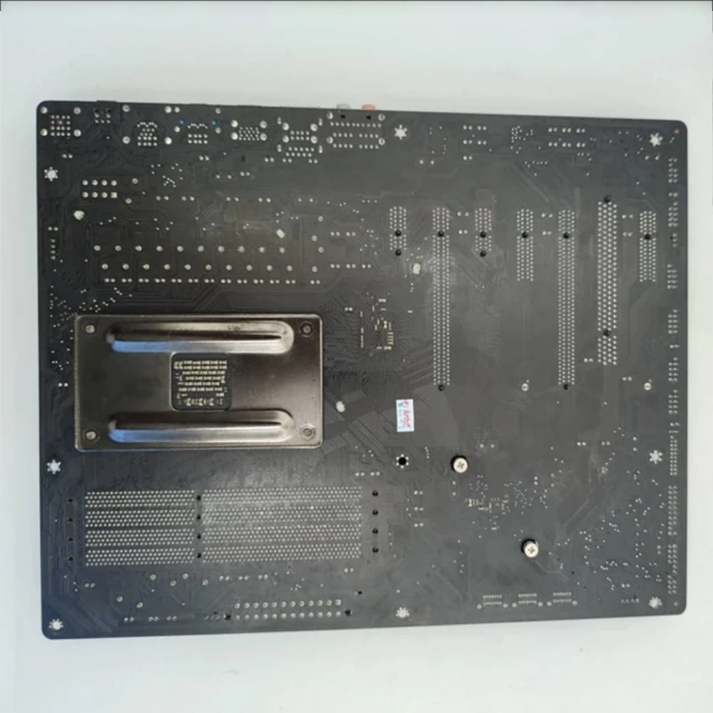 GA-990FXA-UD3 AM3+990FX SB950 4 × DDR3 32GB ATX 6 × SATA Placa base GA-8IPE775-G - imagen 5