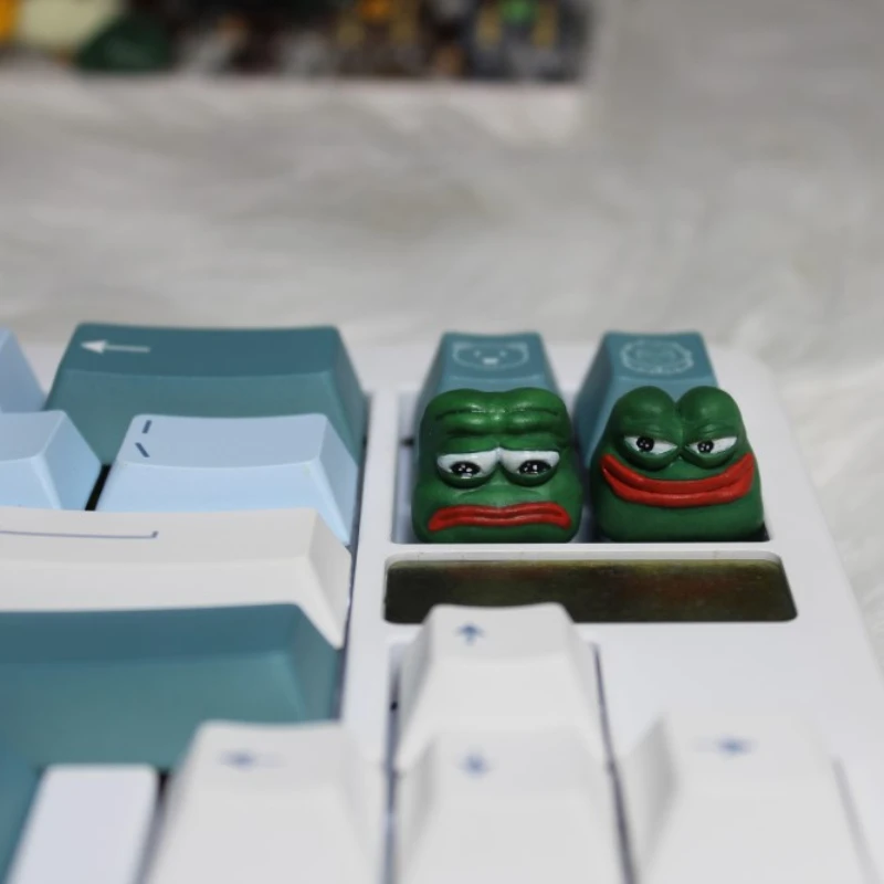 ECHOME-Tapa de teclado de rana Sad, accesorio artesanal Original de Anime de resina personalizado para teclado mecánico, regalo - imagen 2