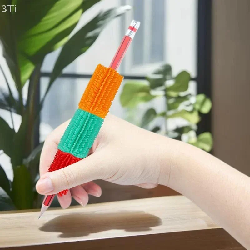 Deliciosa herramienta de escritura de almacenamiento de bolígrafos de silicona brillante, juguete peludo para aliviar el estrés, ayuda para agarre de lápiz - imagen 4