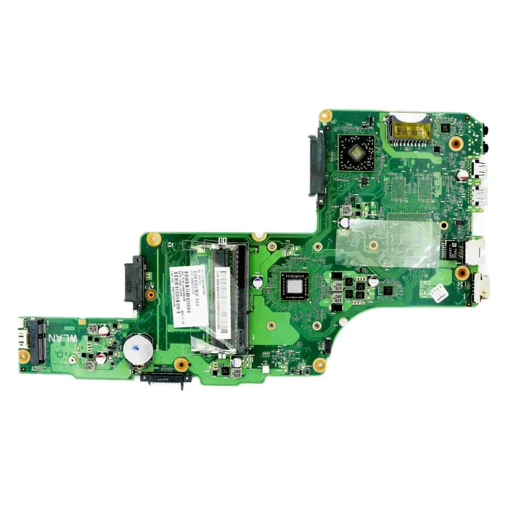 Una placa de computadora verde con una pegatina blanca