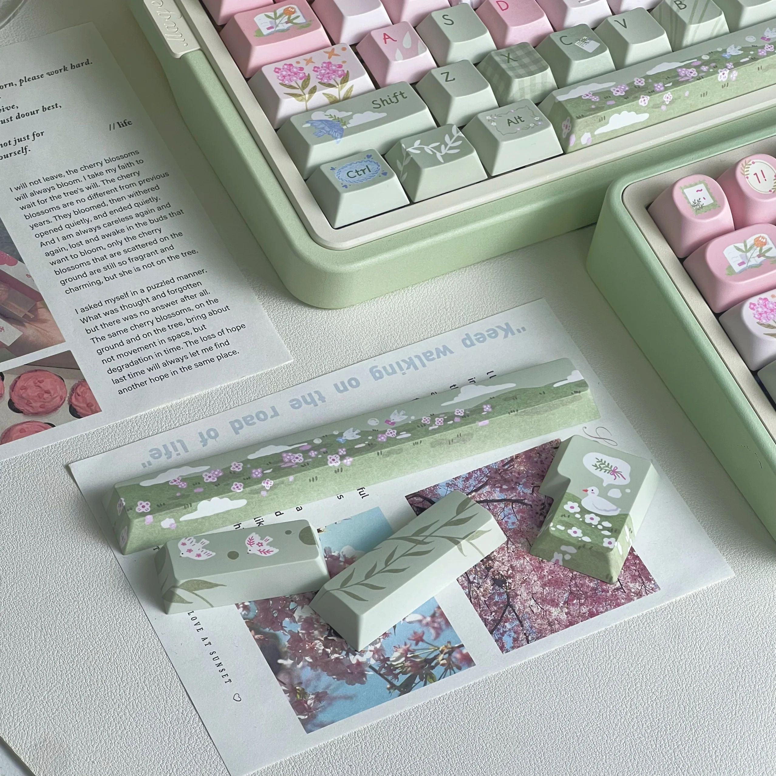Kasuga Story Keycaps Original Rosa Verde Lindo Tema Cherry Soa Pbt Pink Green Gradient Keycaps - imagen 5