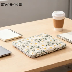 Funda Acolchada para Kindle con Margaritas Bordadas