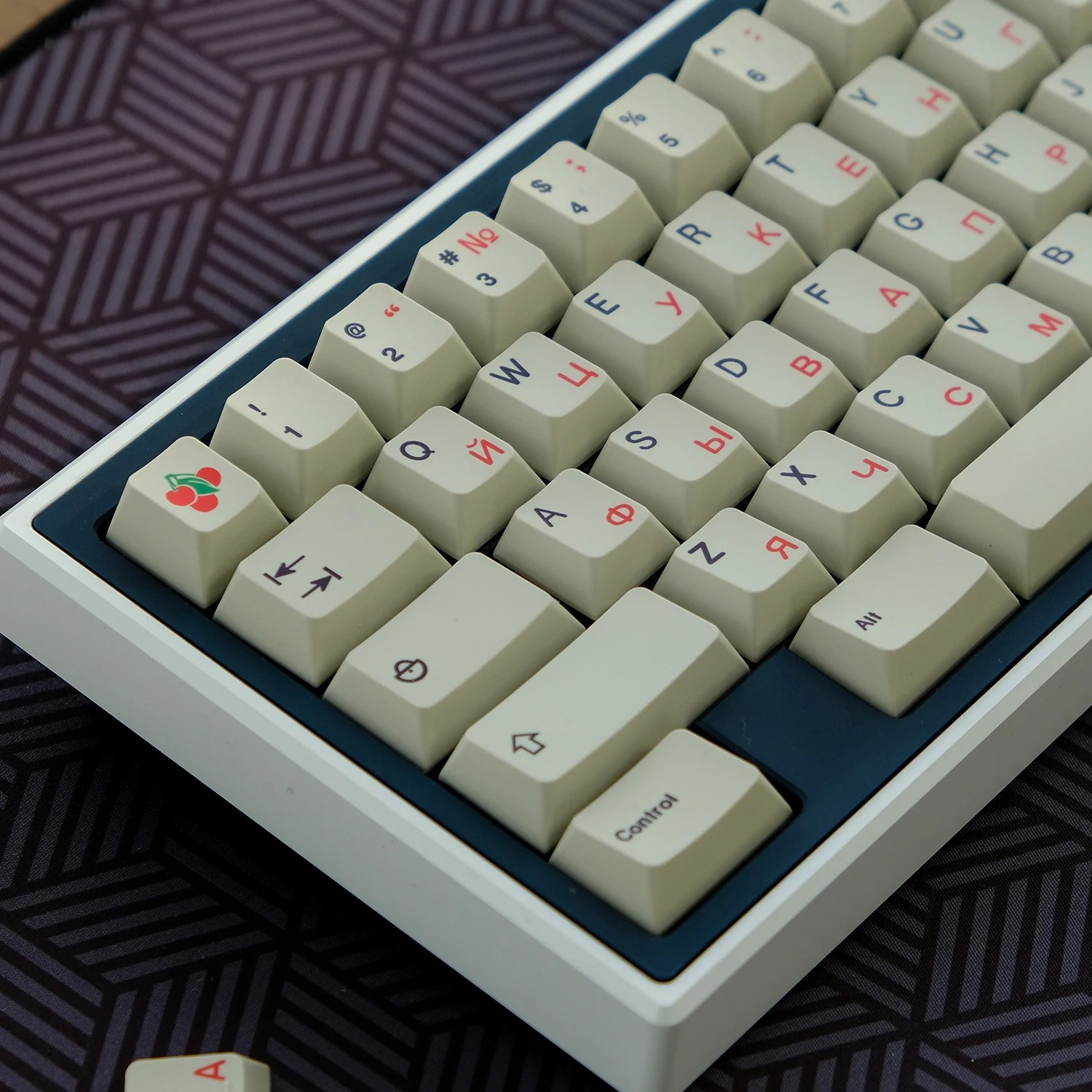 159 teclas/juego GMK Retro rojo ruso teclas PBT tinte subcama teclas Cherry perfil Keycap para teclados Alice Cherry ISO Enter - imagen 3