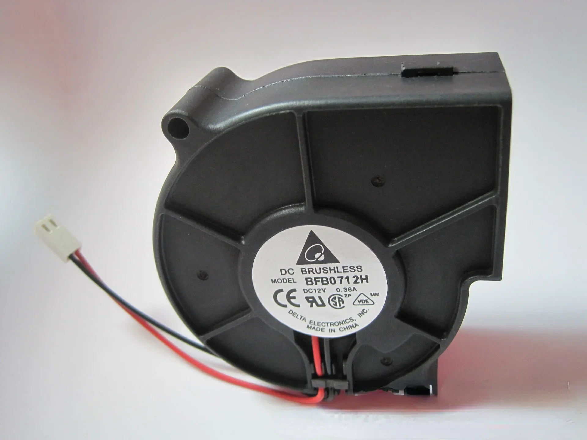 Delta BFB0712H 7530 DC 12V 0.36A ventilador de refrigeración centrífugo de proyector de presión de aire CFM de alta velocidad