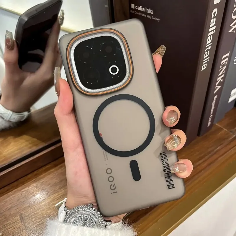 Funda de PC mate para VIVO IQOO Z10 Turbo Pro, magnética a prueba de golpes para Magsafe, cubierta dura translúcida esmerilada para IQOO Z10Turbo Plus