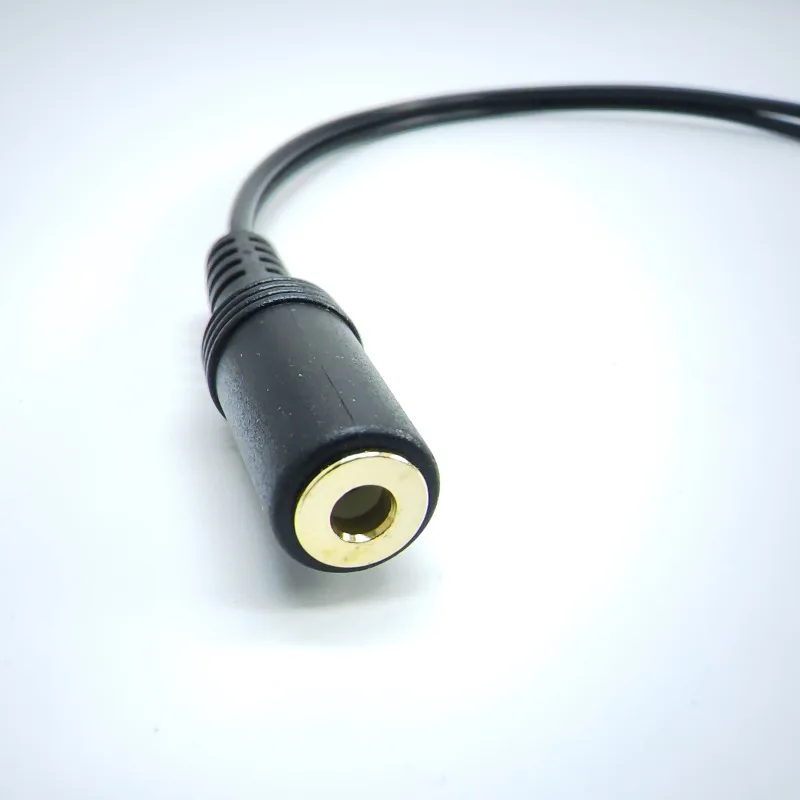 Adaptador 3.5mm Hembra a RCA – Cable Divisor Corto - imagen 4