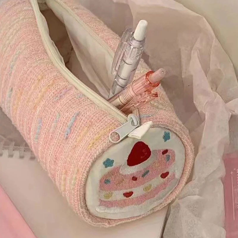 Estuche de lápices de pastel de fresa de dibujos animados Kawaii versátil, bolsa de almacenamiento de gran capacidad, suministros escolares, caja de papelería de moda - imagen 4