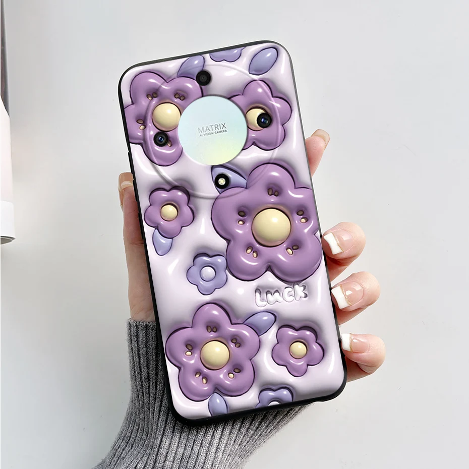 un teléfono celular morado y blanco con diseño de flores