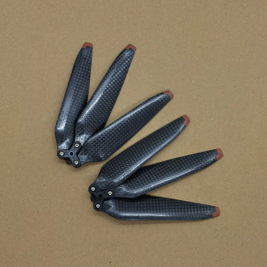 Hélices de tres cuchillas de fibra de carbono 9453F para DJI Mavic 3, accesorios de ala de hélice de repuesto, 2 pares - imagen 2