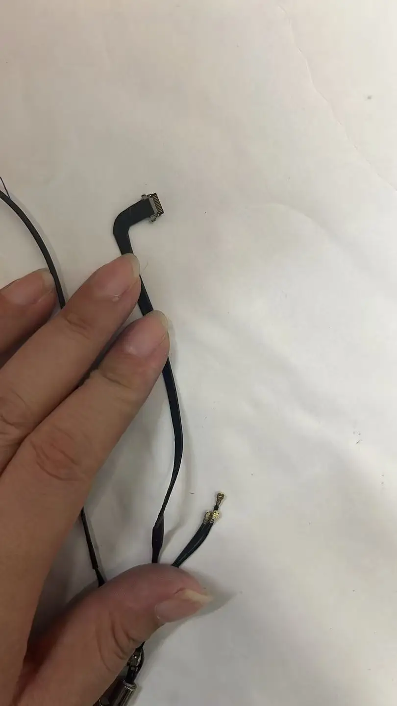 MacBook Pro Retina A1502 Bisagra Izquierda Antena WiFi iSight 2013-14 - imagen 5