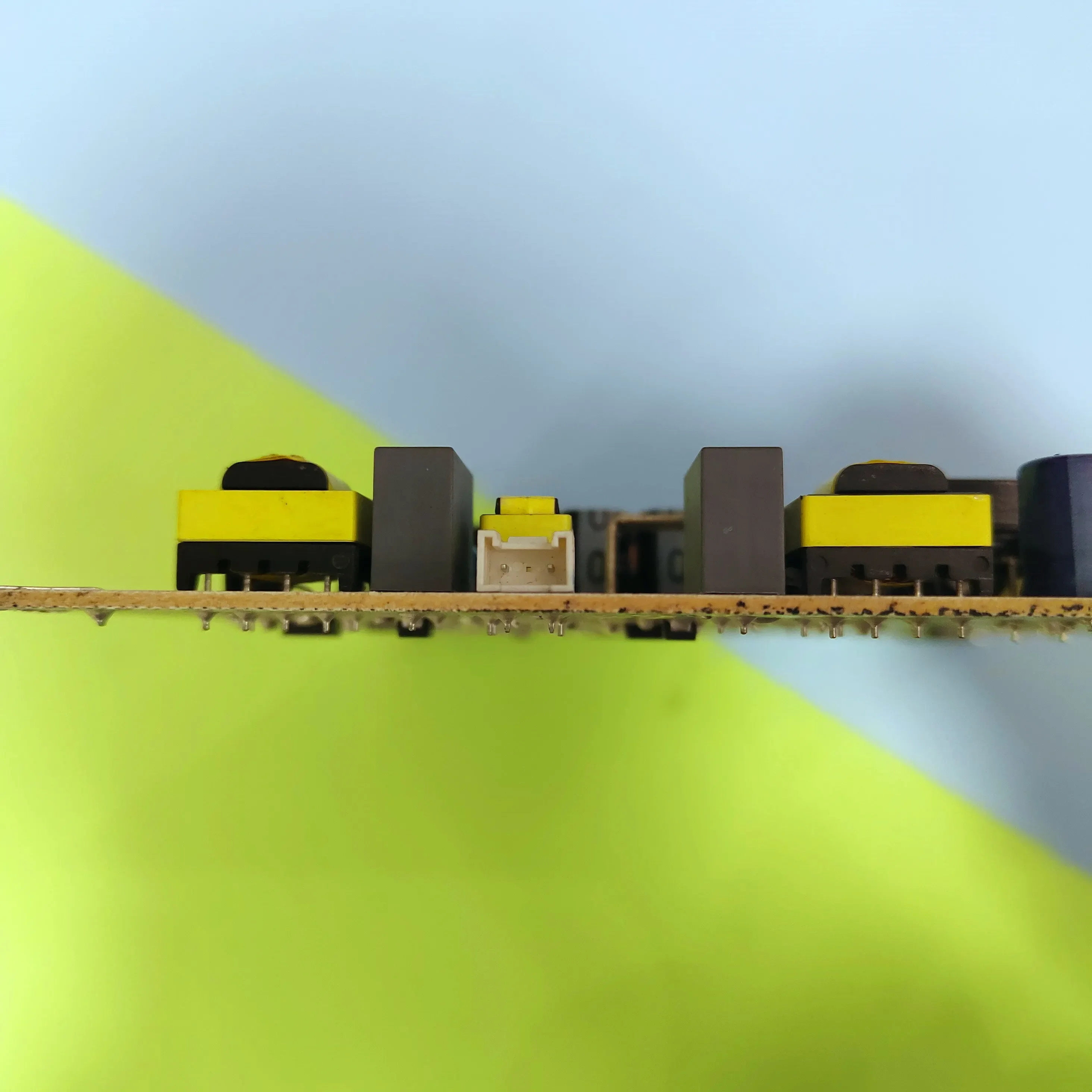 RSAG7.820.8718/ROH HLL-4365WU 278428 Placa de alimentación adecuada para TV LCD 65R6E3 65R6E4 65H6570G 65R7G5 65A7100FTUK 65A7100 - imagen 4