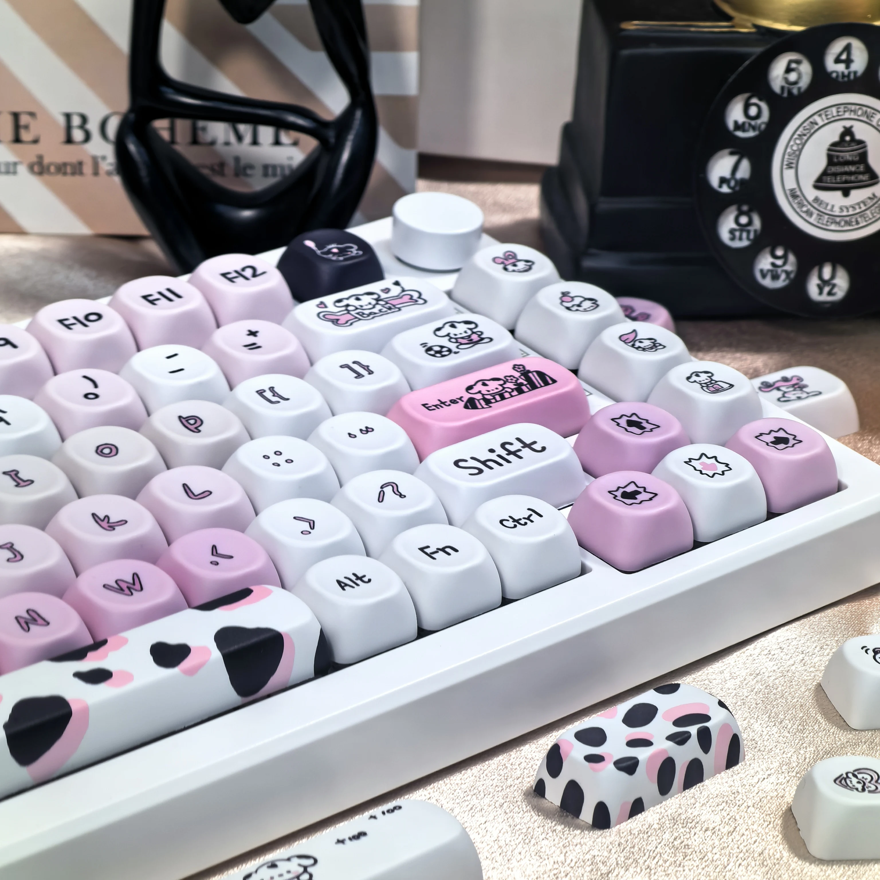 Gran venta Moa Keycaps cachorro rosa blanco lindo Keycap tipo perro manchado DIY Teclado mecánico 75 87 98 diseño liquidación Keyccap - imagen 4