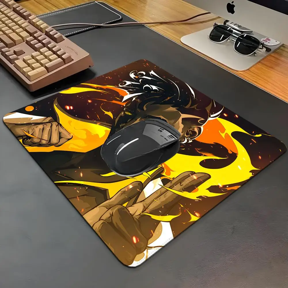 Alfombrilla de ratón con estampado HD de personajes del juego Valorants, ordenador XS, tamaño pequeño, borde de bloqueo, alfombrilla de mesa antideslizante, 40x45cm, teclado, alfombra para PC - imagen 2