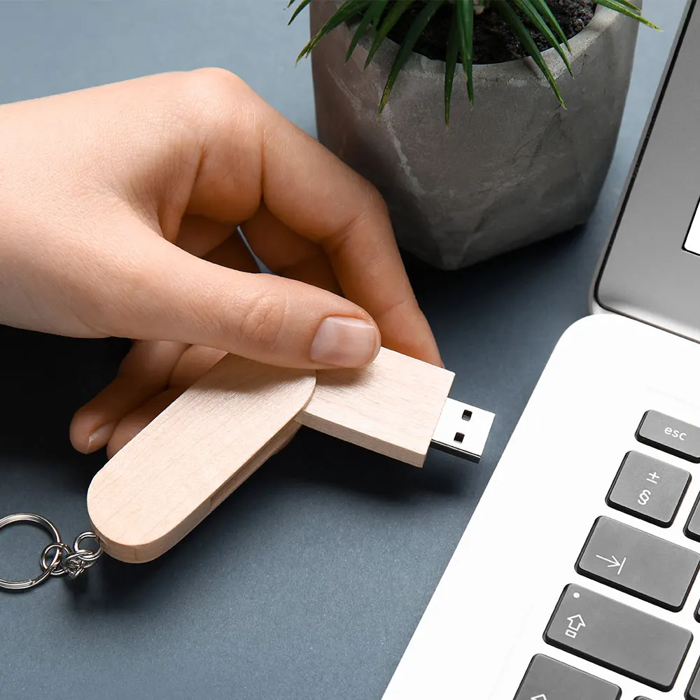 Unidad Flash USB 2,0 giratoria de madera, 50 Uds., 128GB, logotipo personalizado gratis, unidad de memoria de 64GB, regalo creativo, disco U de 32GB y 16GB - imagen 3