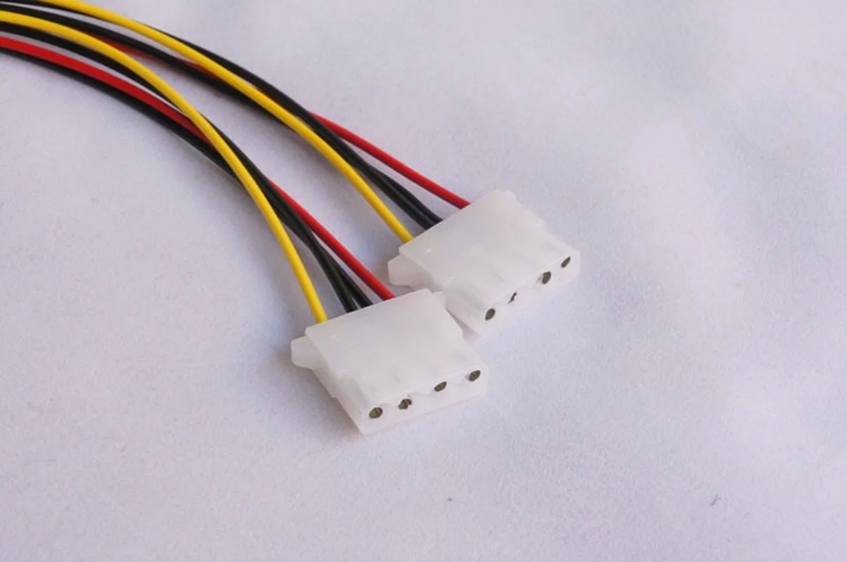 Adaptador Molex a PCI-E 6 pines – Cable Alimentación Tarjeta Gráfica - imagen 4