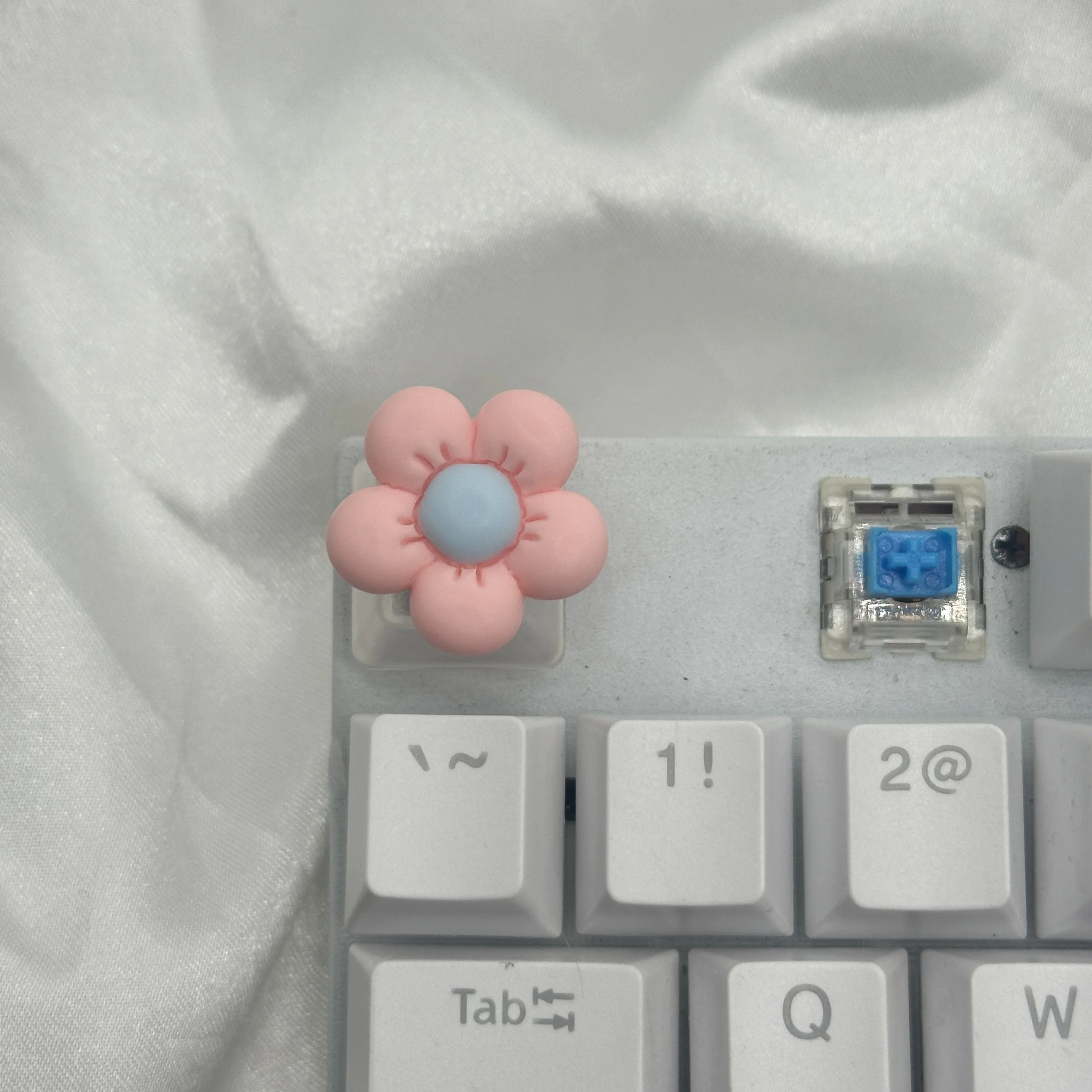 Nuevo teclado mecánico de eje transversal rosa púrpura flor transparente de alta calidad con teclas reemplazadas altura R4 - imagen 2
