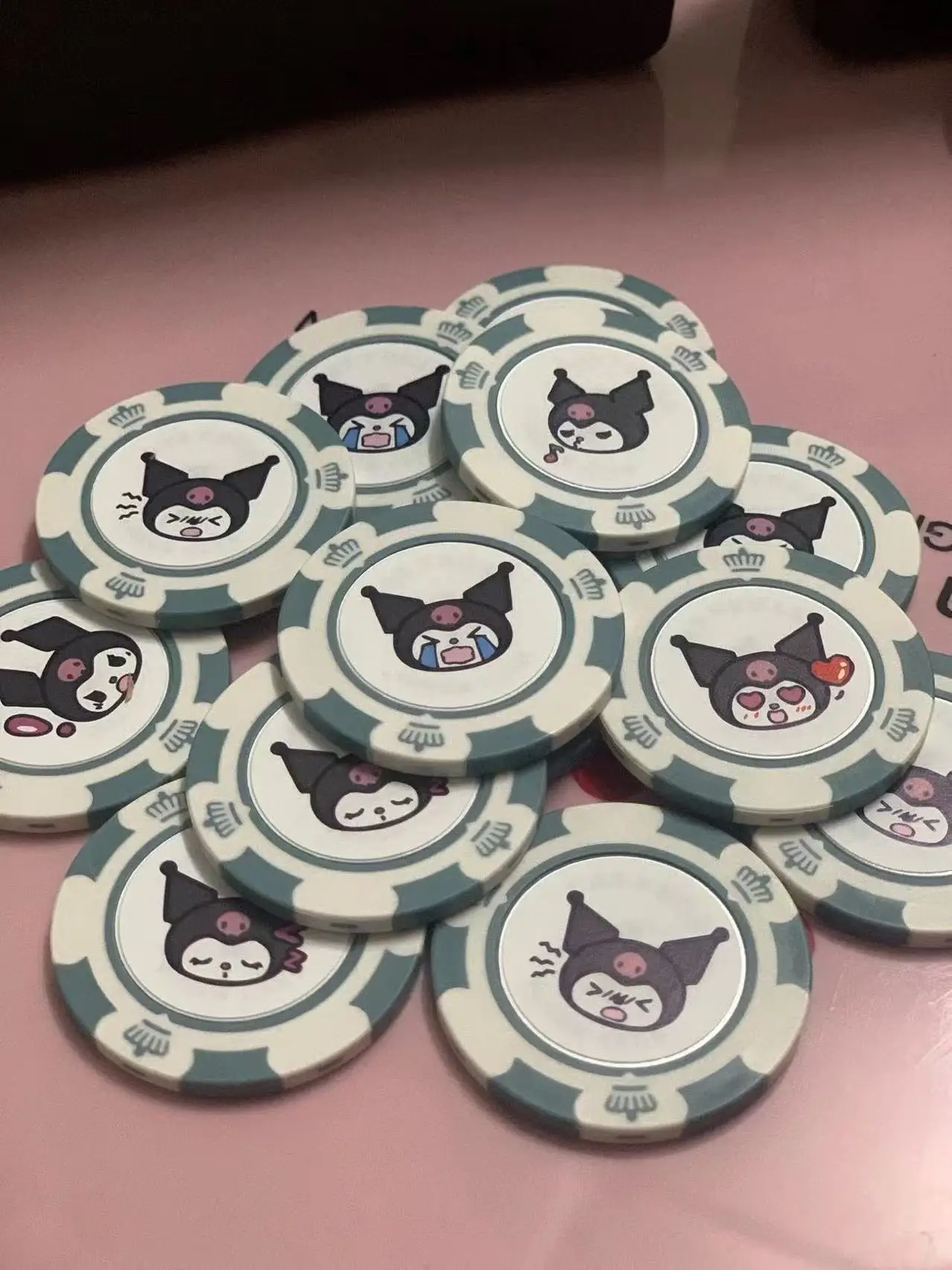 500 uds/rollo de pegatinas Kawaii de Anime Sanrio, Hello Kitty Kuromi Cinnamoroll Pochacco, pegatina DIY de papelería, pegatina bonita de dibujos animados para regalo - imagen 3