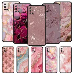 Funda OnePlus con diseño de mármol rosa y dorado