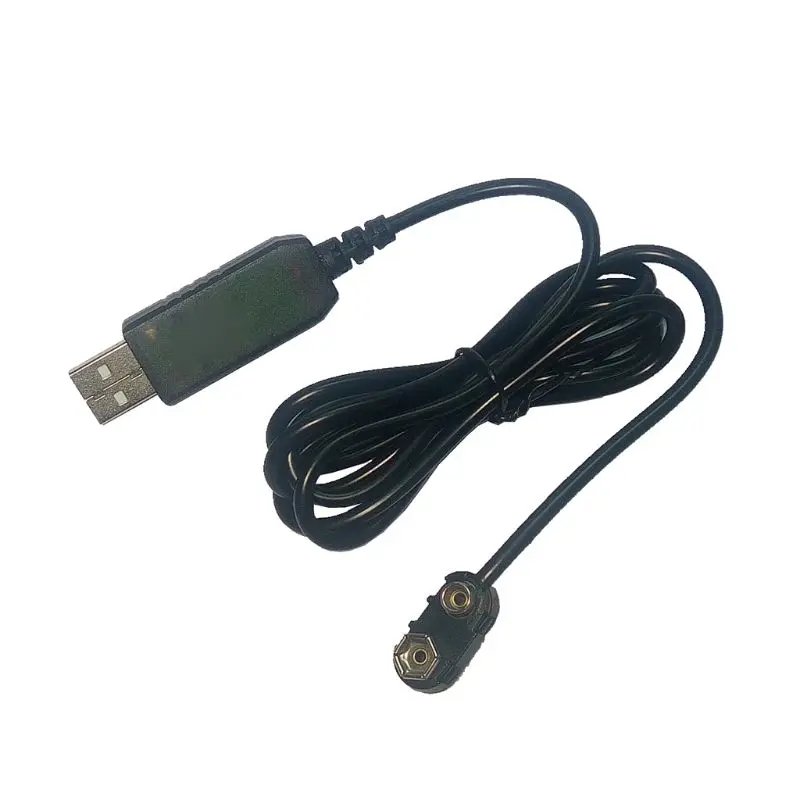 Un cable negro con un conector USB en el final