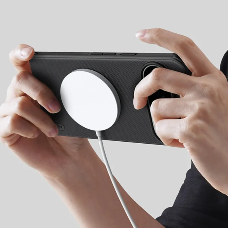 Para Google Pixel 10 Pro XL funda NILLKIN funda ajustada magnética súper esmerilada escudo mate de alta calidad cubierta de PC para Pixel 10XL