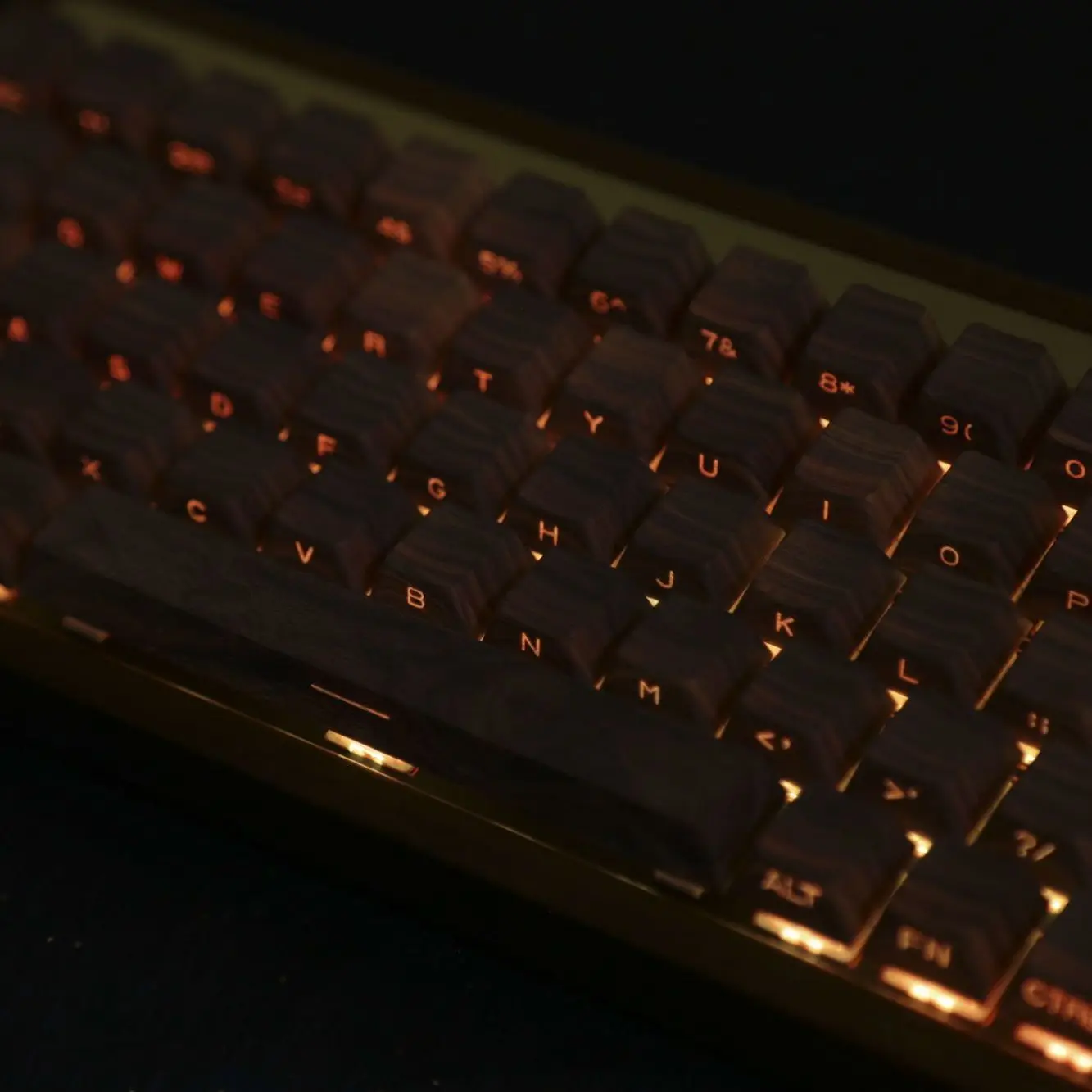 132 teclas con impresión superior/impresión lateral, teclas retroiluminadas RGB, perfil de cereza de grano de madera, teclas Sub PBT de tinte de 5 lados para teclado de interruptores MX - imagen 3