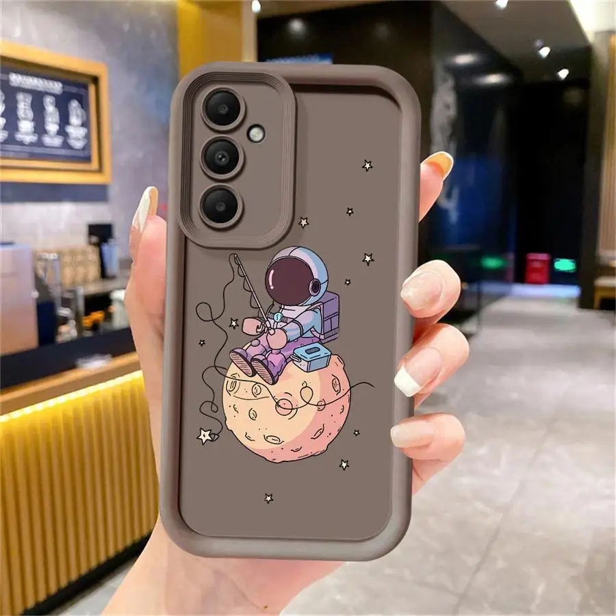 Funda suave y fresca de astronauta espacial para Samsung Galaxy A25 A26 A55 A32 A36 A35 A52 A73 A56 A24 A22 A21s A33 A54 - imagen 4