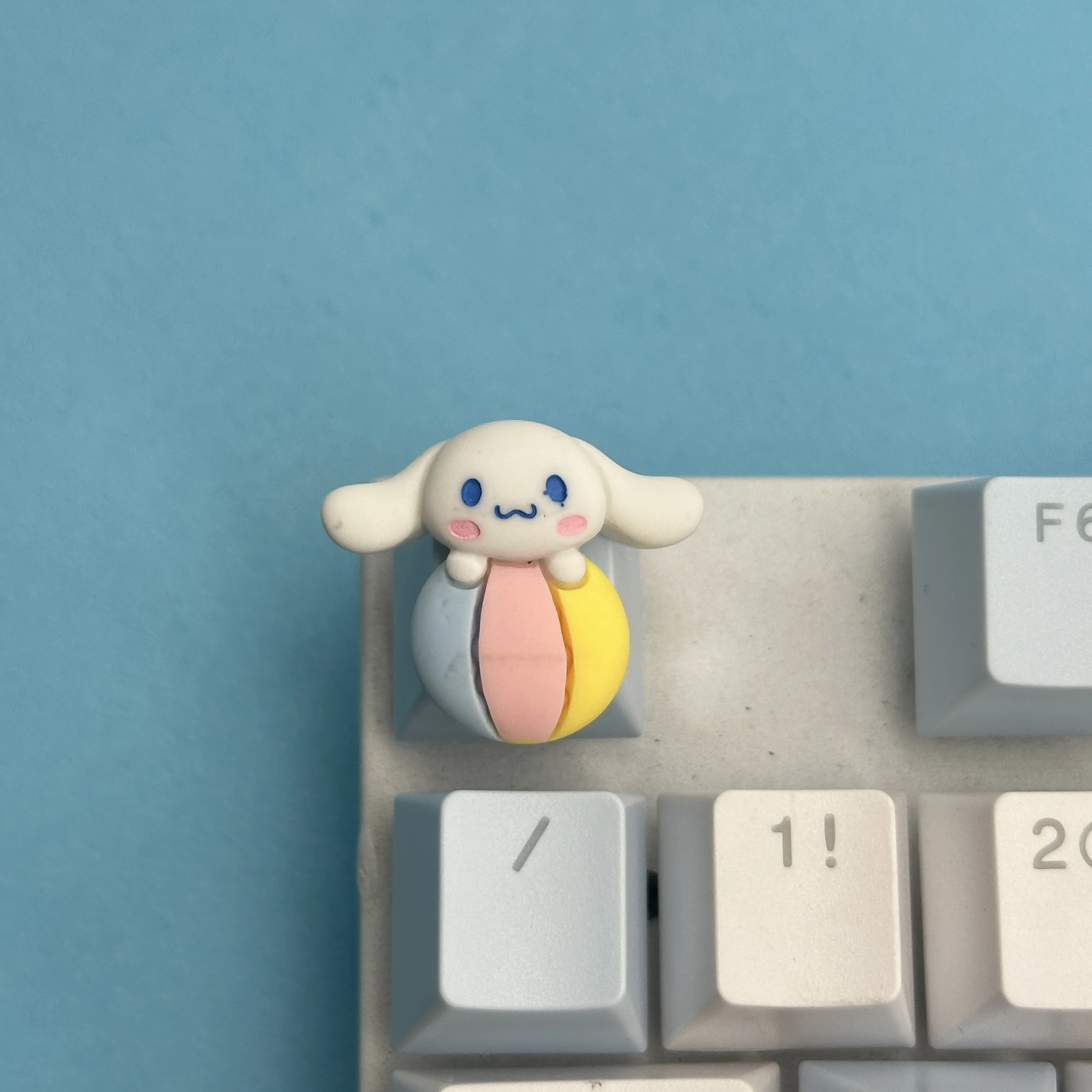 Lindo azul Jade Guigou Keycap eje transversal orejas grandes perro ordenador botón Teclado mecánico perro blanco Keycap - imagen 4