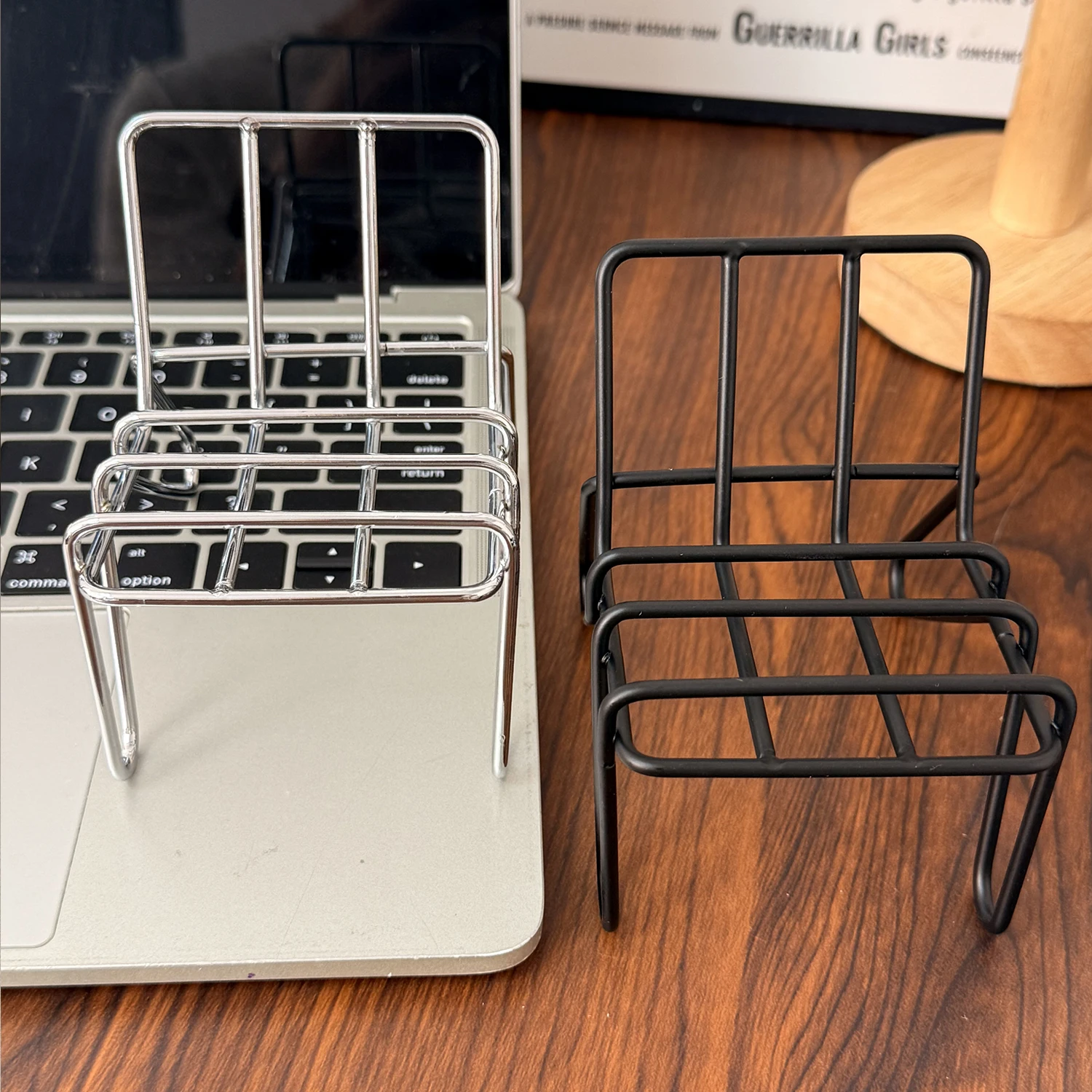 Soporte creativo para teléfono móvil de hierro y Metal, Mini silla Simple con forma de escritorio, soporte para teléfono móvil, accesorios de decoración DIY - imagen 3