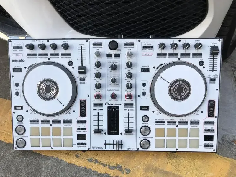 ¡No controlador de DJ! !El controlador Skins Pioneer DDJ-SR está completamente rodeado de pegatinas protectoras. - imagen 3