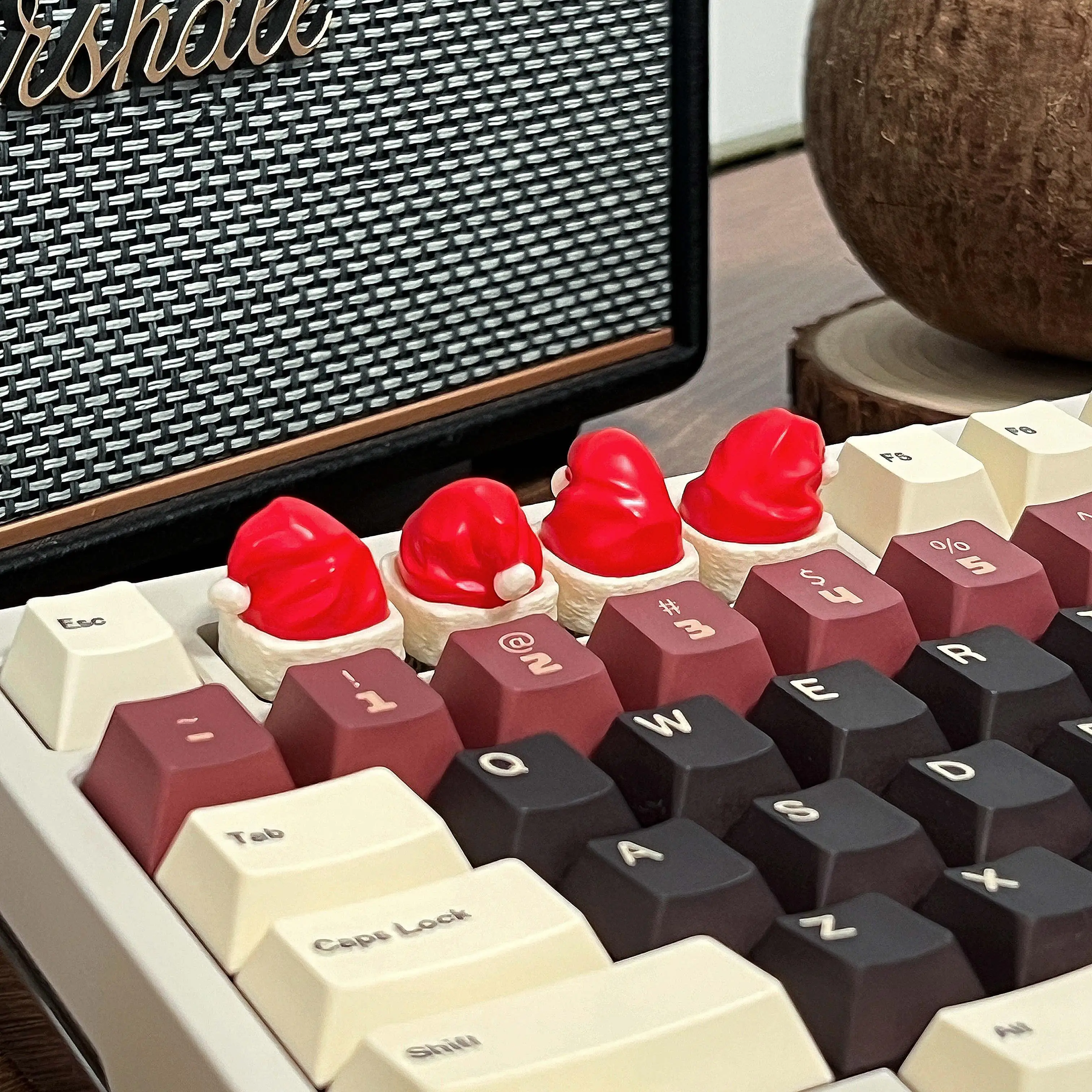 MAIMOOO sombrero de Navidad Keycap 1 pieza creativo personalizado tapa de llave de resina Santa Claus sombrero rojo lindos Keycaps para teclado mecánico MX - imagen 4