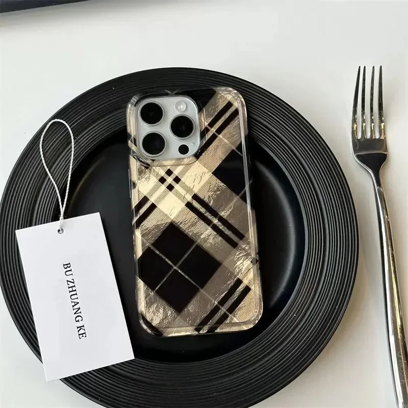 Funda de teléfono con diseño de rejilla de diamante dorado y negro Retro para iPhone 16 15 14 13 12 11 Pro XR XS Max 7 8 Plus, funda trasera a prueba de golpes - imagen 4