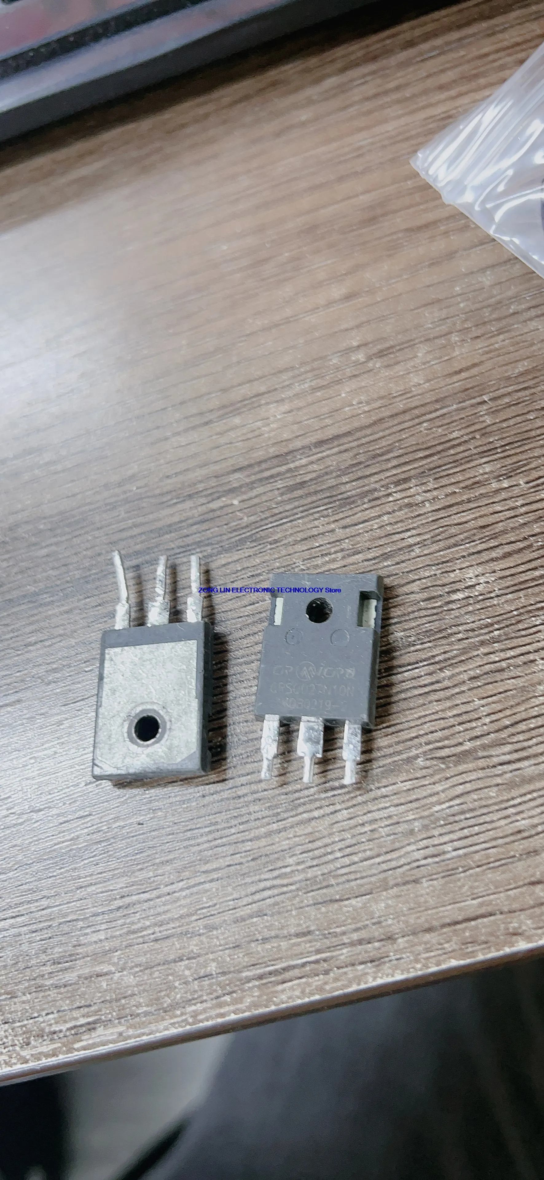 CRSQ027N10N Tubo de efecto de campo genuino TO-247 100V 240A 10 piezas-1 lote