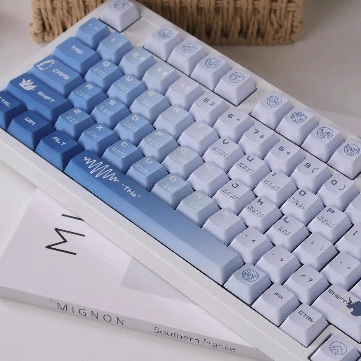 Teclas con tema de Audio antártico, 152 teclas, PBT grueso, teclas de sublimación de cinco lados, perfil de cereza, tapas de teclado con gradiente azul - imagen 5