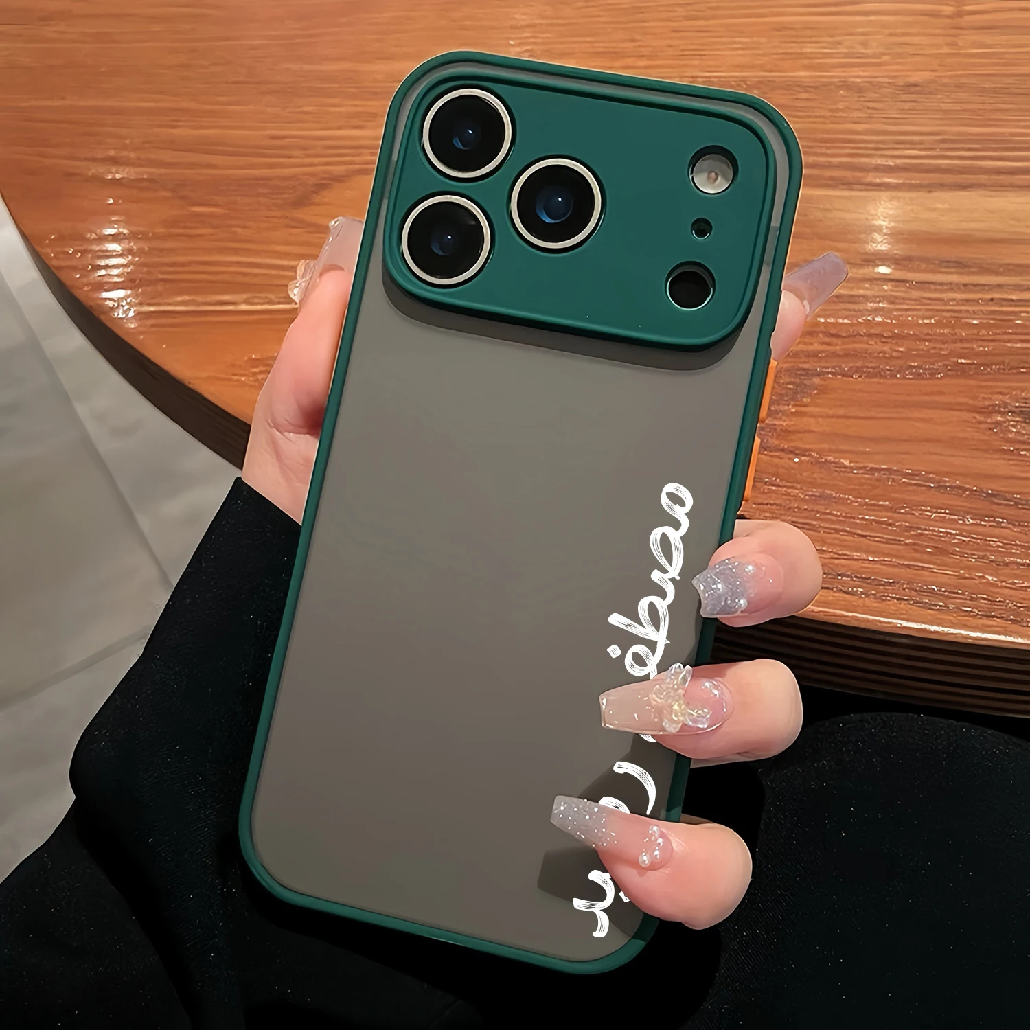 Funda de teléfono con nombre personalizado, nombre árabe para iPhone 17, 16, 15, 14, 13, 12, 11 Pro Max, PC mate duro translúcido a prueba de golpes