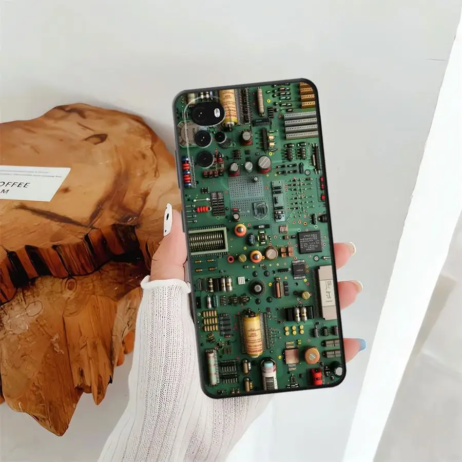 Circuito personalidad negro suave funda de teléfono para Motorola Mot G71 G32 G52 G53 G30 G50 Edge 20 Pro 30 Lite G51 G73 G60 G60s - imagen 2