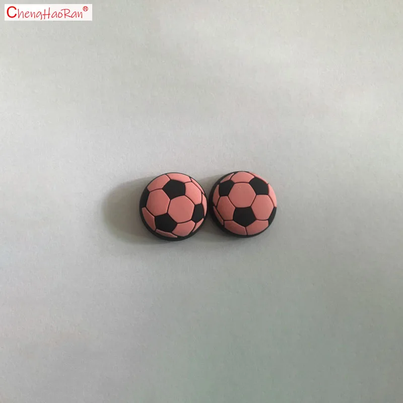 Tapas de Joystick de silicona para PS4, PS5, XBOX360, controlador de Gamepad, gorra protectora antideslizante, forma de fútbol, un par - imagen 2