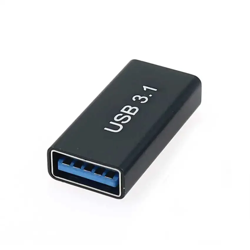 Adaptador conectado a un cable