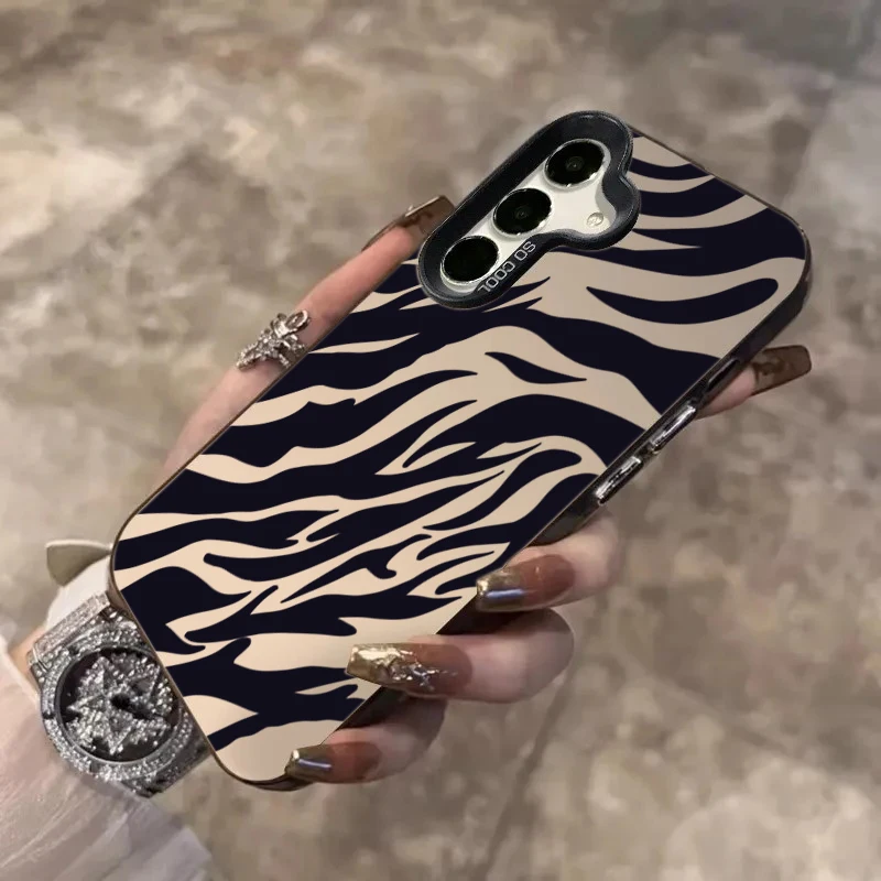 Funda de teléfono para Samsung Galaxy S21 FE S22 Plus S23 S24 S25 Ultra A16 A26 A25 A24 A36 A56 A55 A54 5G cubierta de rayas irregulares negras - imagen 3