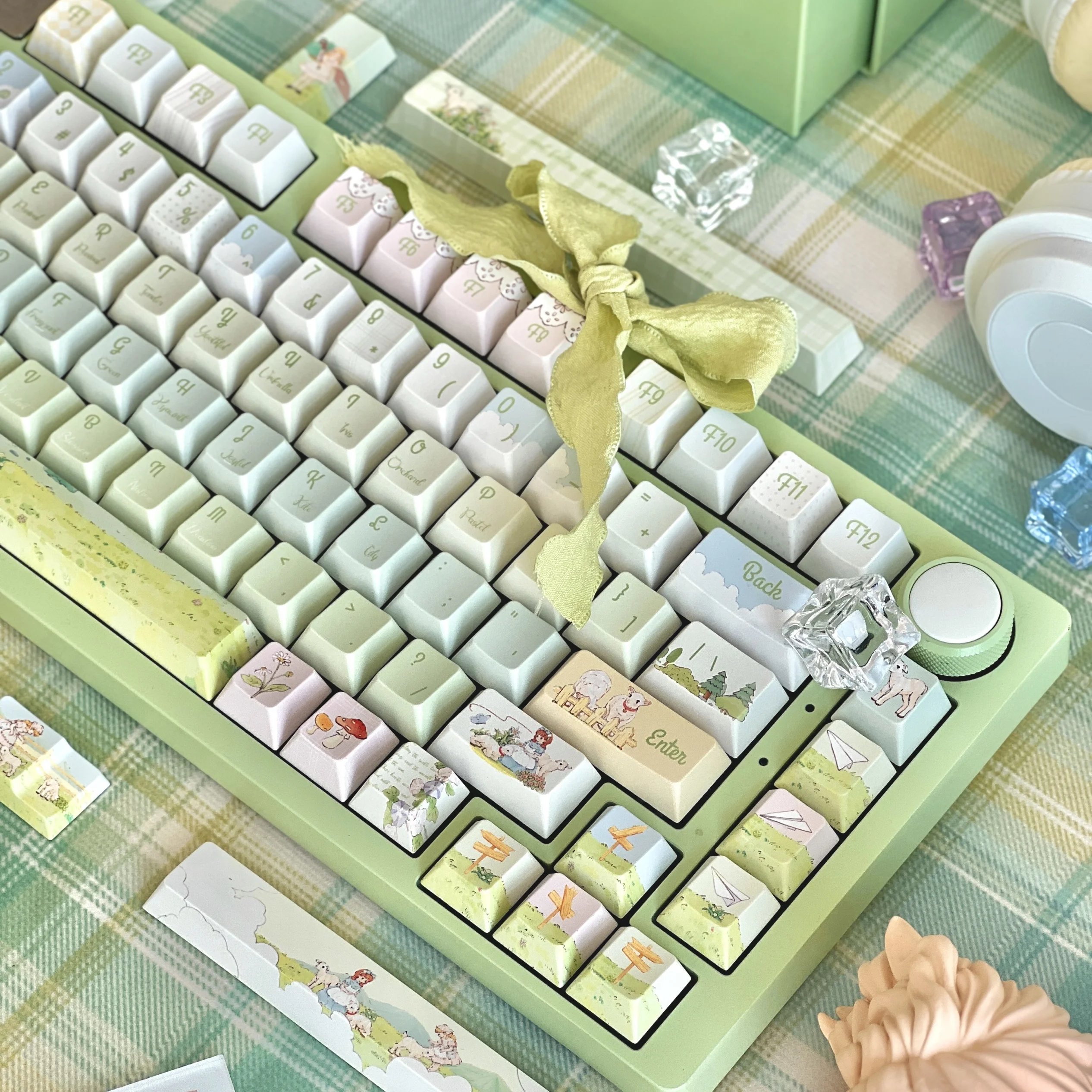 Teclas de campo de primavera de cuento de hadas, perfil de cereza, sublimación PBT, estilo rústico verde claro, teclas personalizadas para teclado mecánico