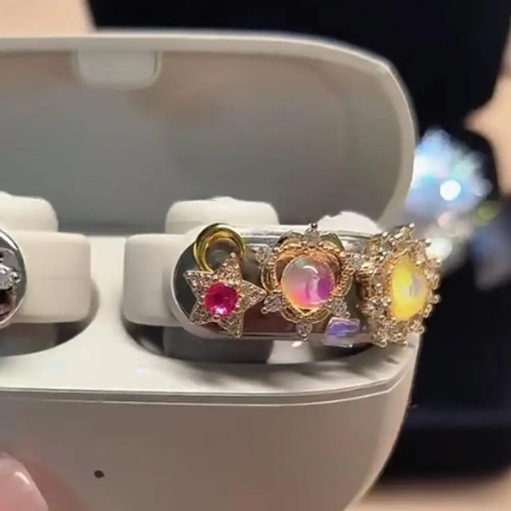 1 par de auriculares de circón con Clip, diseño exquisito, accesorio para auriculares, Flash Diamond, traje DIY personalizado para auriculares OWS - imagen 4