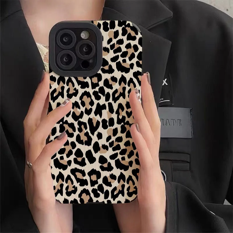 Funda de silicona con estampado de leopardo y vaca para iPhone, carcasa suave a prueba de golpes para modelos 13, 14, 15 Pro Max, 11, 12 Mini, SE, 7, 8 Plus, X, XR, XS MAX - imagen 4