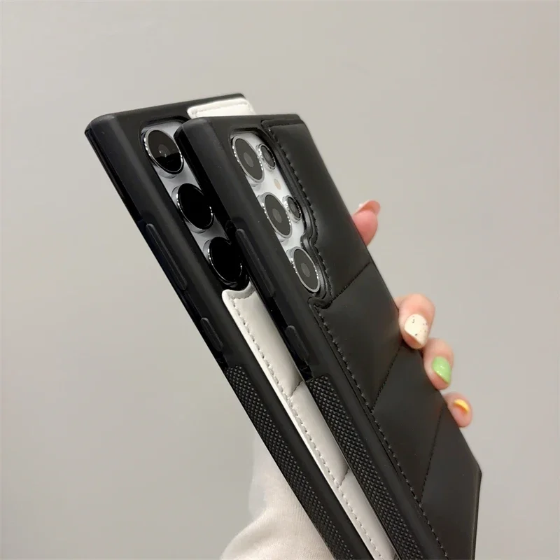 Funda de teléfono acolchada de tela suave de lujo para Samsung S25 S24 S23 S22 Ultra Plus, funda trasera de silicona para Galaxy S25 + Funda - imagen 5