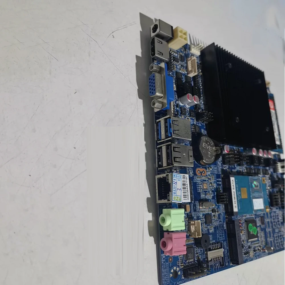 Placa base de control industrial ITX-J1900TC-2CD8 - imagen 3