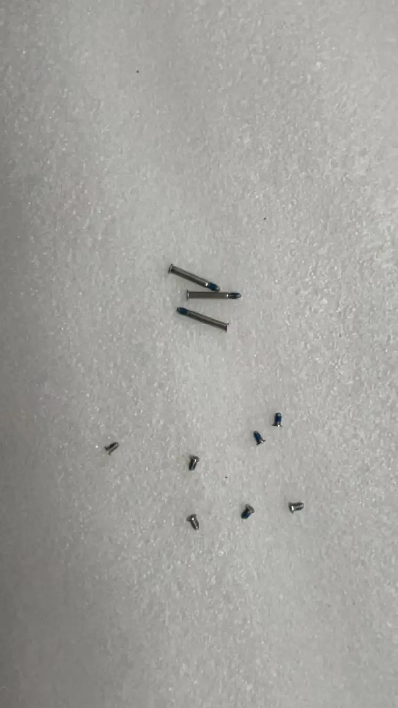 MacBook Pro Tornillos de Cubierta Trasera - Kit de Reparación Apple - imagen 5