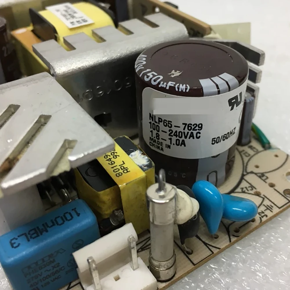 Fuente de alimentación 100-240V1.8-1.0A NLP65-7629 - imagen 5