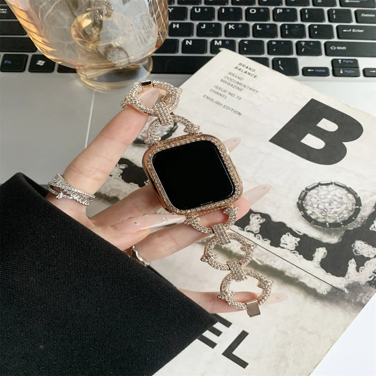 Correa de acero inoxidable con círculos de diamante para Apple Watch, banda de 44/45/49mm, 40/41mm para Apple Watch Series Ultra2 Se 9/8/7/6/5/4/3, 1 unidad 2/1 - imagen 2